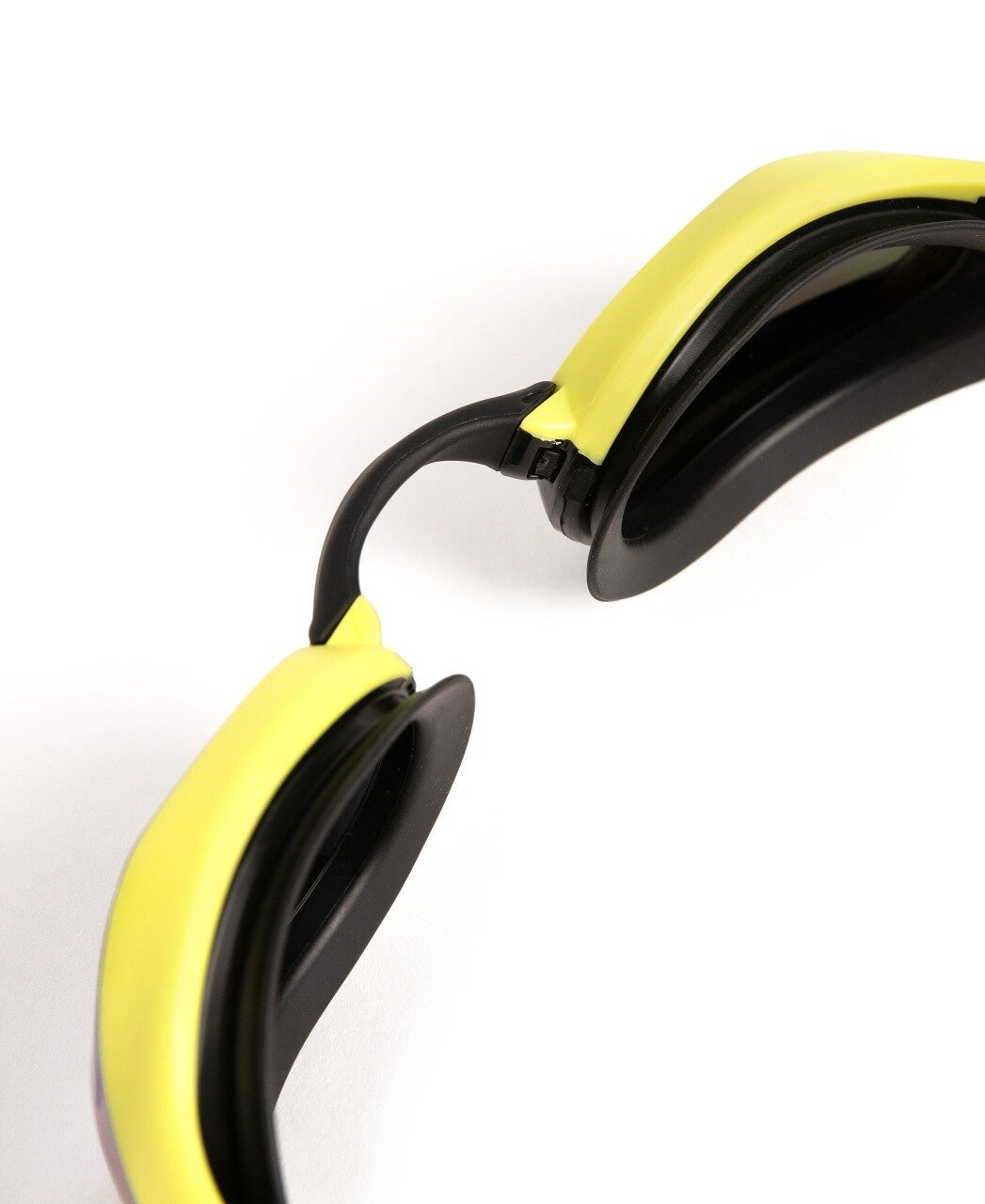 Cobra Ultra Swipe Mirror (Outdoors)